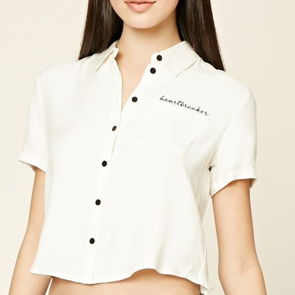 Heart breaker button short sleeve top - Picture 3 of 8